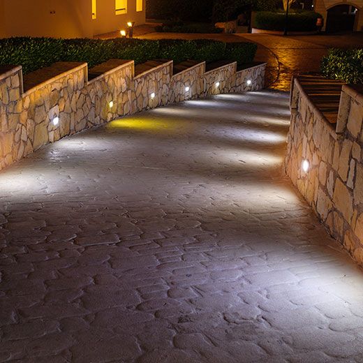 New Hampshire Landscape & Outdoor Lighting Electricians